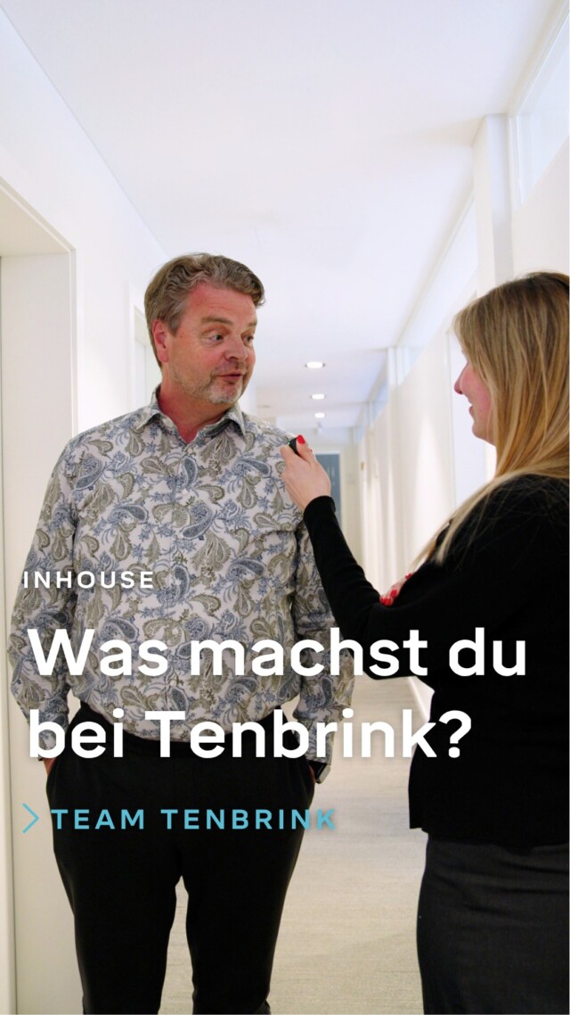 Was machen unsere Kollegen und Kolleginnen eigentlich hier bei Tenbrink? 
Von Produktion über Projektmanagement bis People & Culture.
Hinter jedem Projekt stehen Menschen mit Herzblut, Ideen und Teamgeist. 

Du willst auch ein Teil des Teams werden? Dann schau auf https://www.tenbrink.de/people/arbeitgeber/ 
Dort findest du alle Informationen und unsere aktuellen Stellenanzeigen!

#tenbrink #generalunternehmer #arbeitgeber #job #stadtlohn