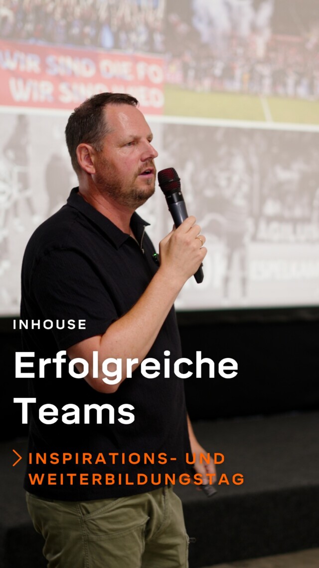 Was macht ein Team stark, wenn der Druck steigt?

Genau darüber hat @axel.zehle, ehemaliger Berater und Mentalcoach von Fortuna Düsseldorf und neuer Mentalcoach von Werder Bremen, an unserem Inspirations- und Weiterbildungstag gesprochen.

Mit seinen Erfahrungen aus dem Profisport hat er gezeigt, dass starke Teams nicht immer einer Meinung sein müssen. Entscheidend ist, Klarheit über Rollen, Erwartungen und Verantwortung zu schaffen und auch die Themen anzusprechen, die sonst unausgesprochen bleiben.

Denn Vertrauen und eine starke Teamkultur entstehen nicht von allein. Sie wachsen durch offene Gespräche, gegenseitige Verantwortung und die Bereitschaft, auch in herausfordernden Situationen füreinander einzustehen.

Ein Impuls, den wir mitnehmen: Focus on getting your culture right.

Denn Zukunft braucht Mut. Und ein Wir.

#Tenbrink #Mitarbeiter #Team #Stadtlohn #Teamkultur